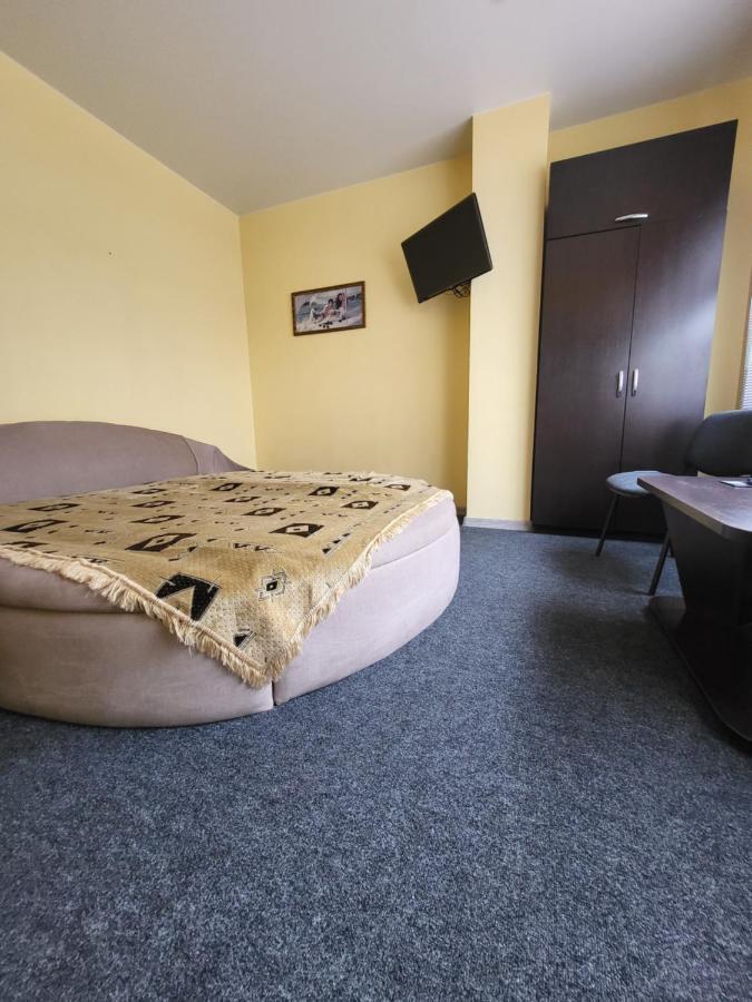 Амстердам Hotel Khmel'nyts'kyy Ngoại thất bức ảnh