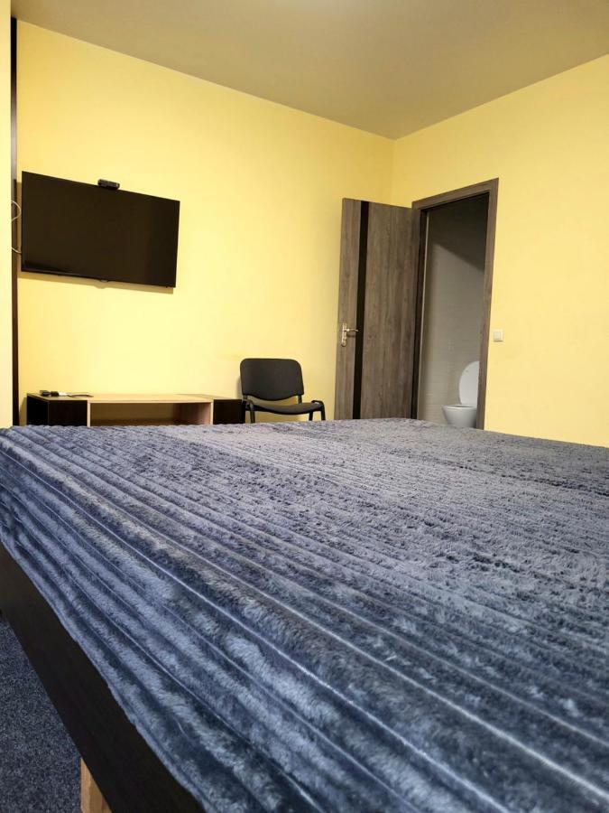 Амстердам Hotel Khmel'nyts'kyy Ngoại thất bức ảnh
